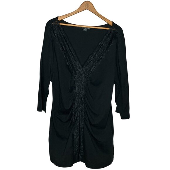 Twist Tees by Torrid 2 2X Black Lace V-Neck Shirred Middle Knit Shirt Top Plus - Picture 1 of 4